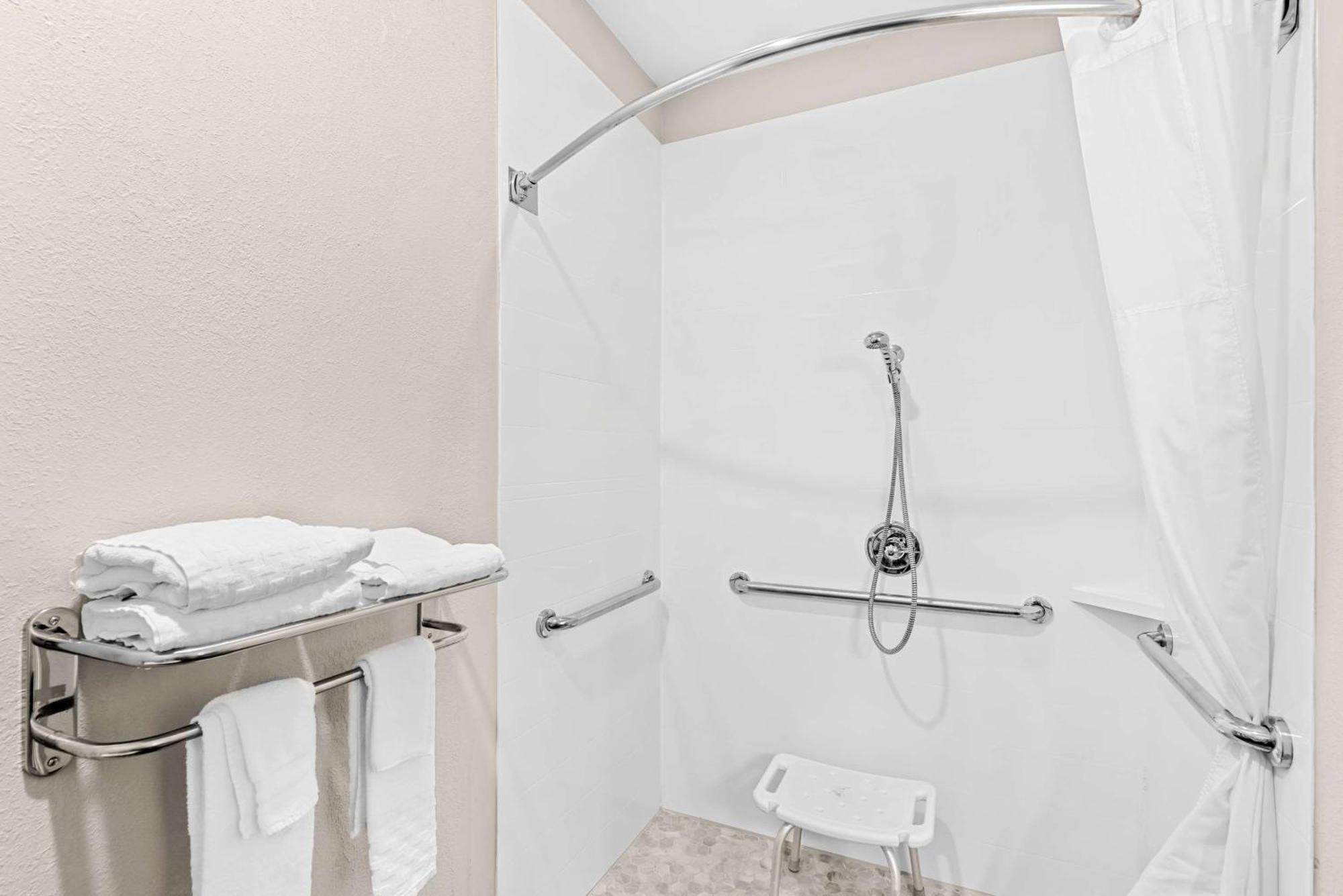 King Room - Mobility Accessible with Roll-in Shower