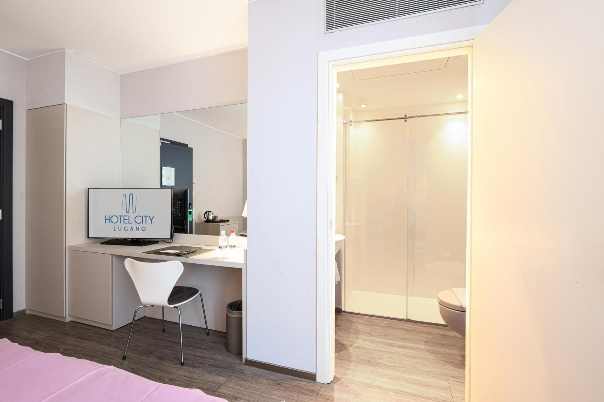 Modern Cosy Double Room