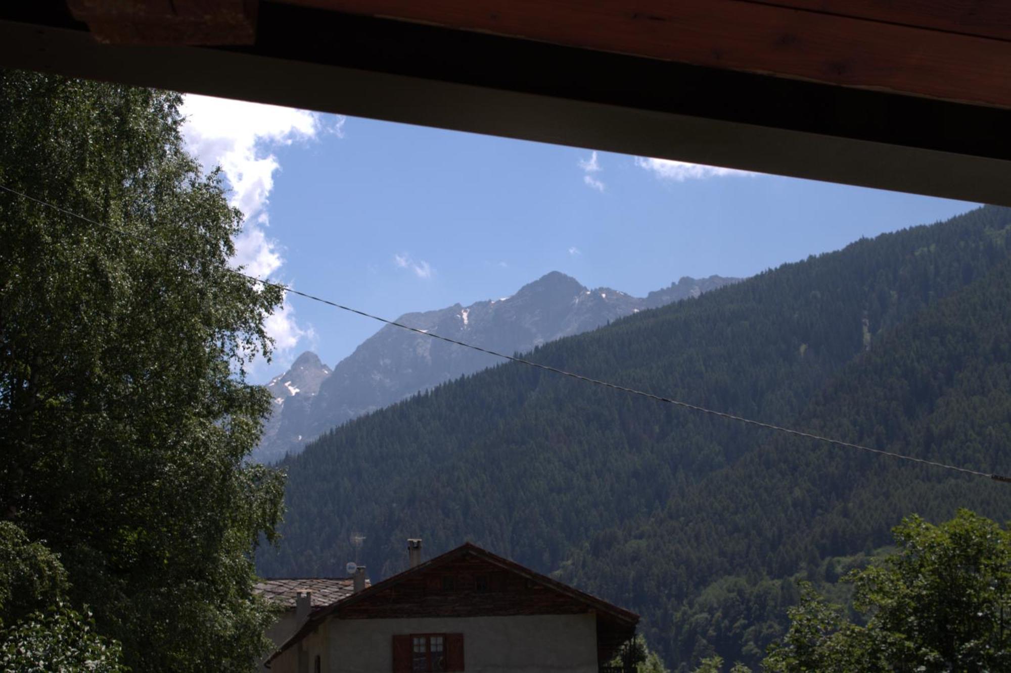 Quadruple Room with Mountain View