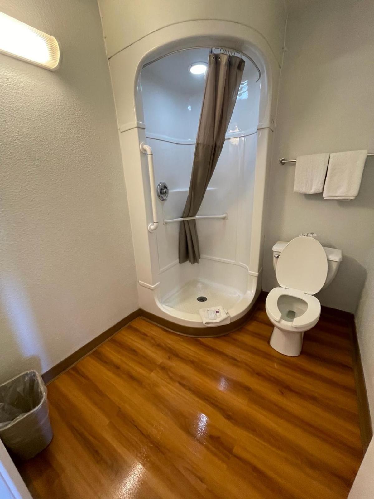 Deluxe Double Room - Non-Smoking