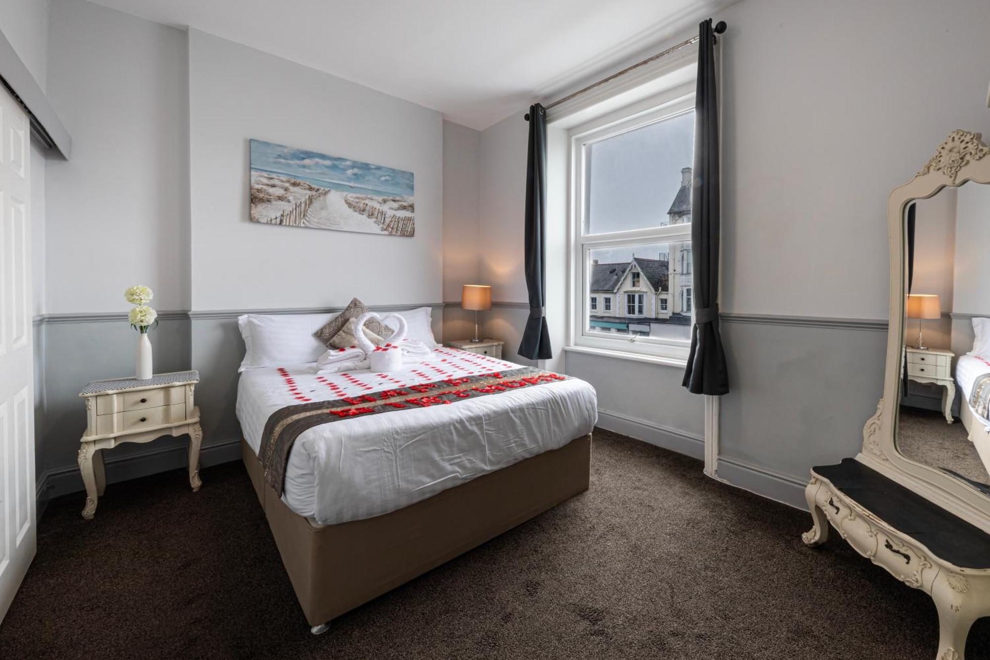 Double Room with Side Sea View