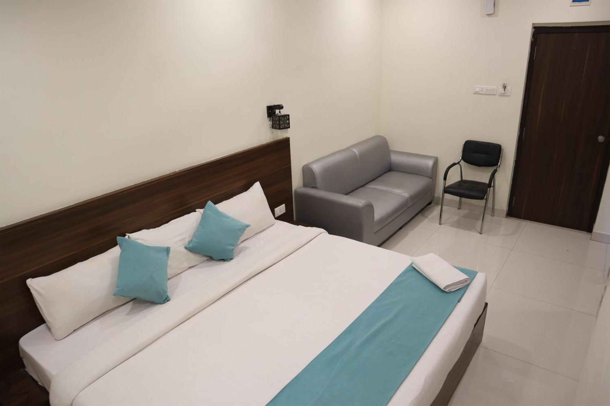 Superior King Room