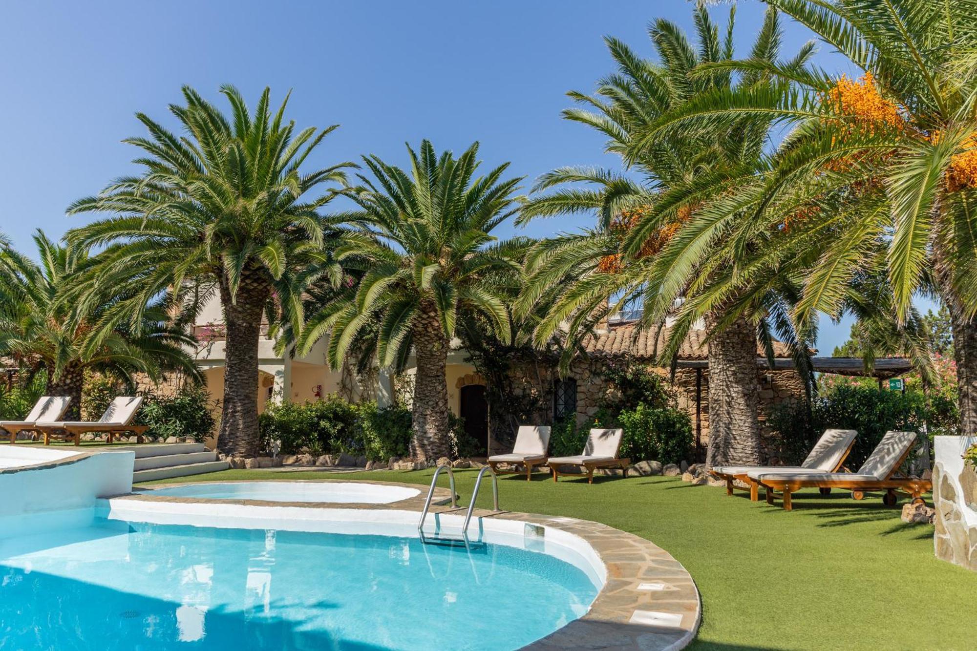 Double or Twin Room with Swimming Pool Access