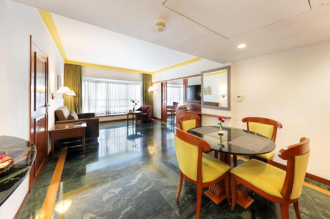 Family Suite with 20% discount on Food & Soft Beverage,1605382520:JPEG