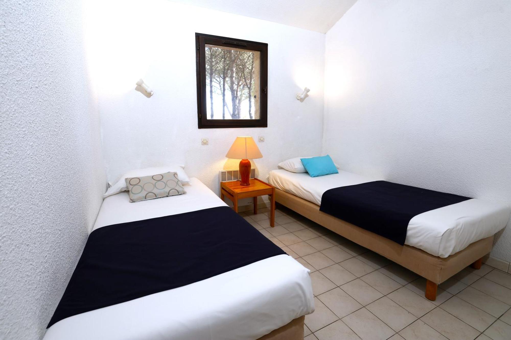 Bungalow (4 Adults)