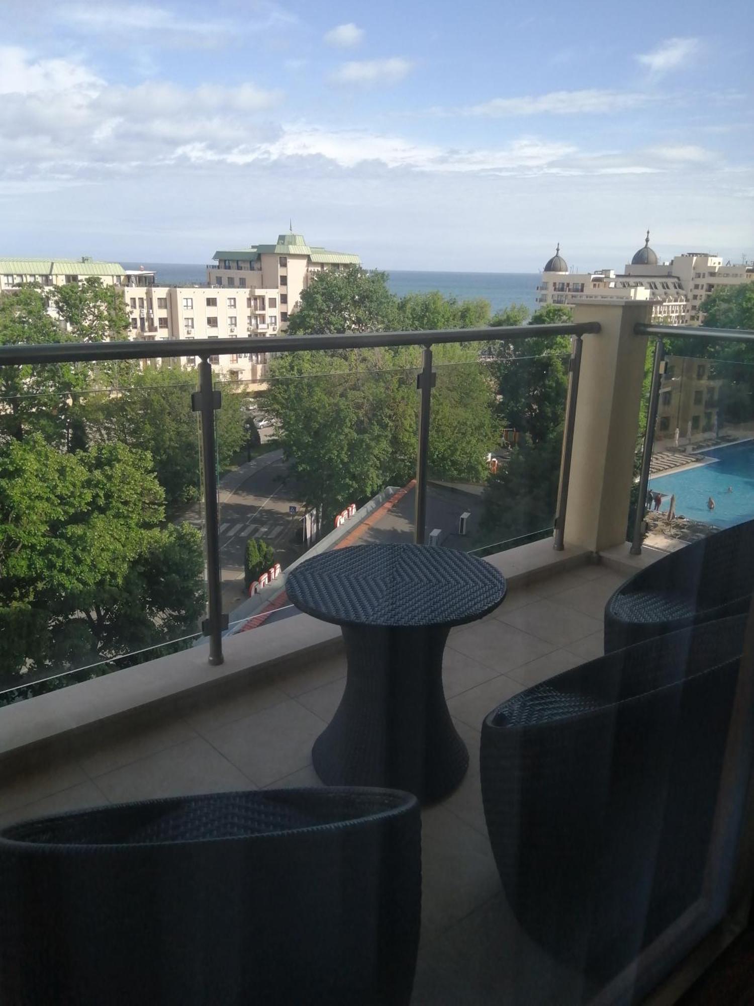 Apartment mit Meerblick