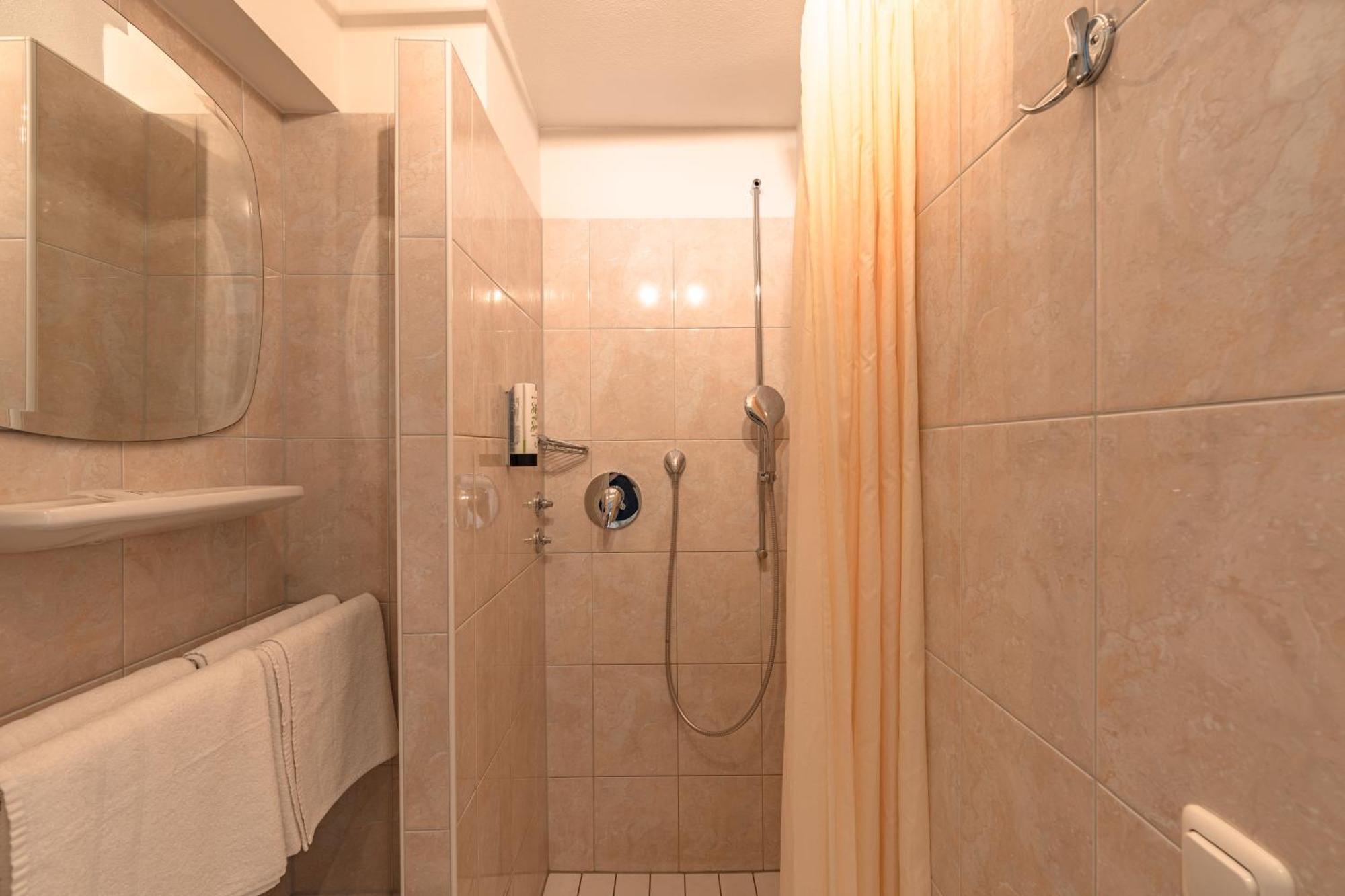 Familiekamer met Douche