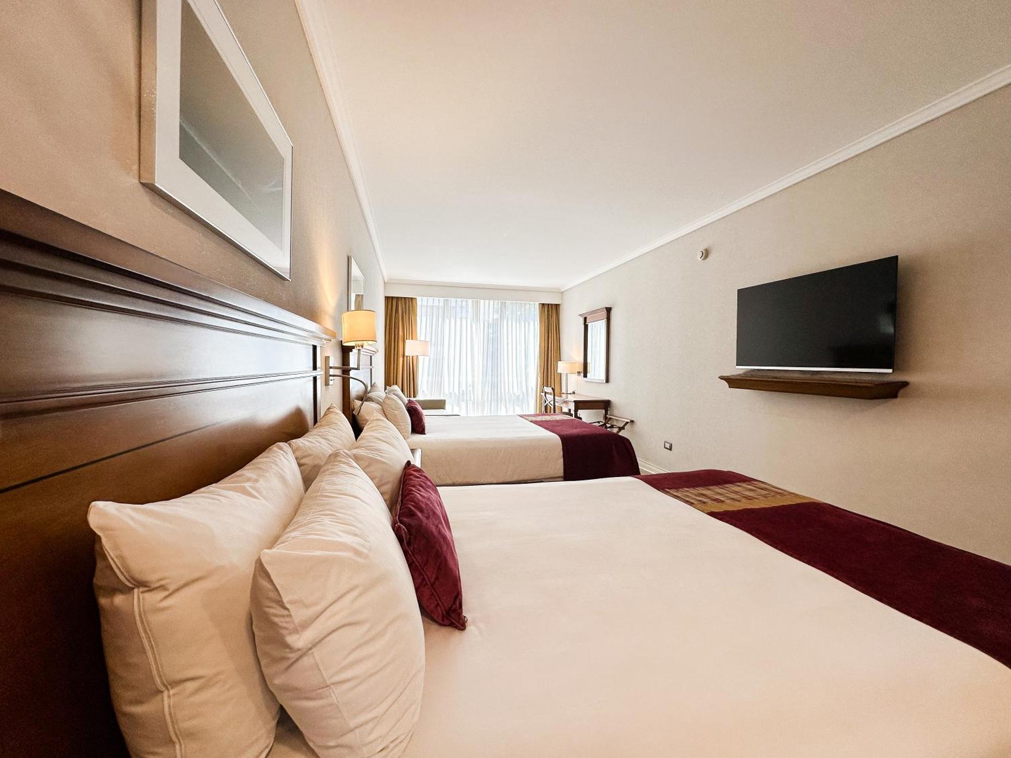 Deluxe Room Hydro