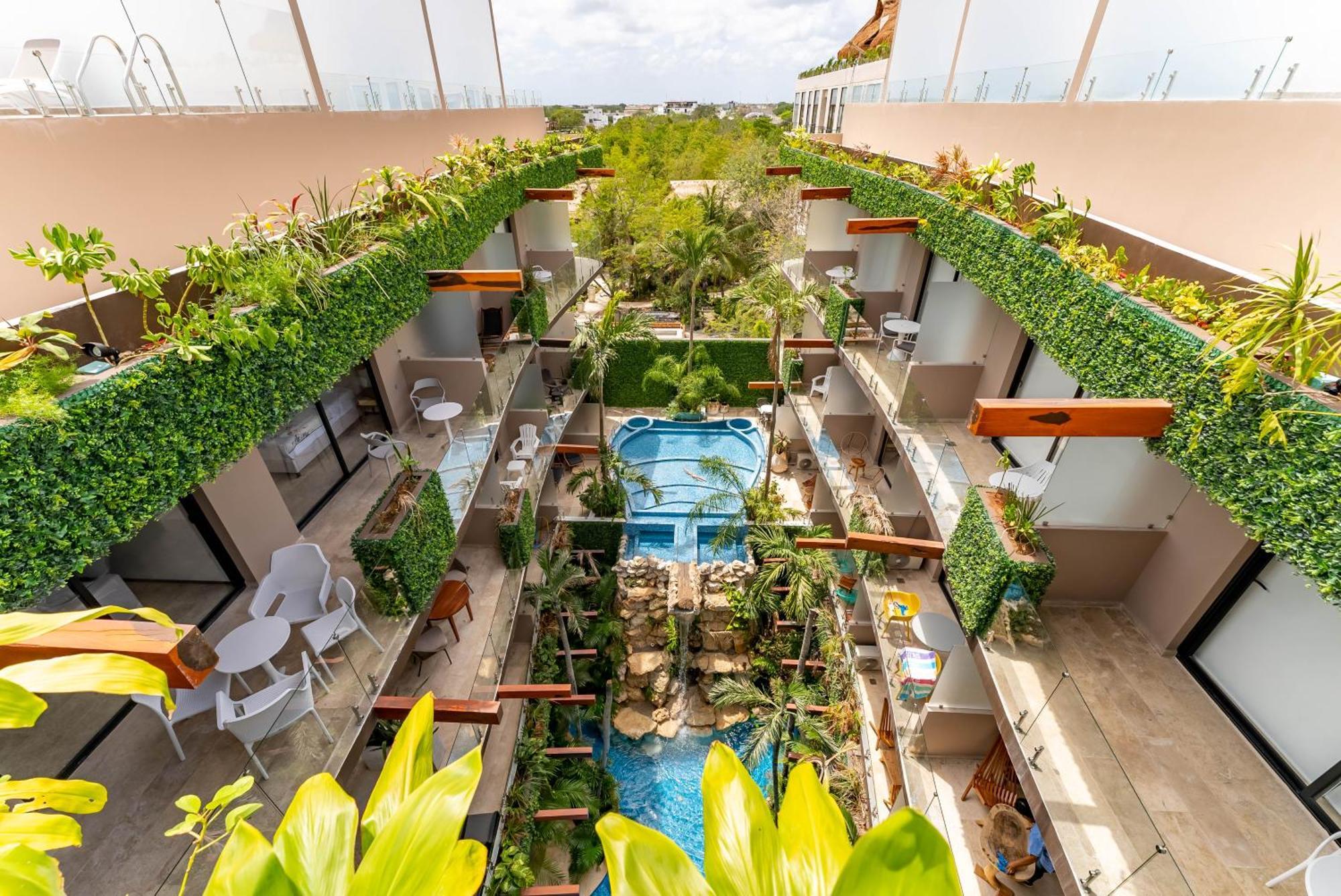 Studio Balcony
