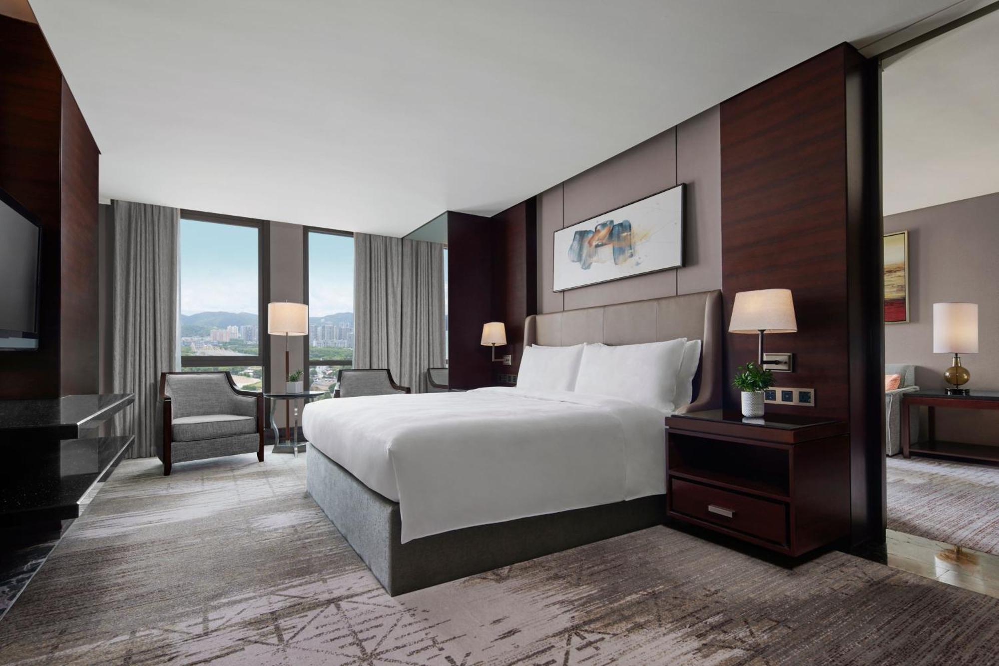 Executive Suite met Toegang tot de Executive Lounge - 1 Kingsize Bed - Uitzicht op de Stad