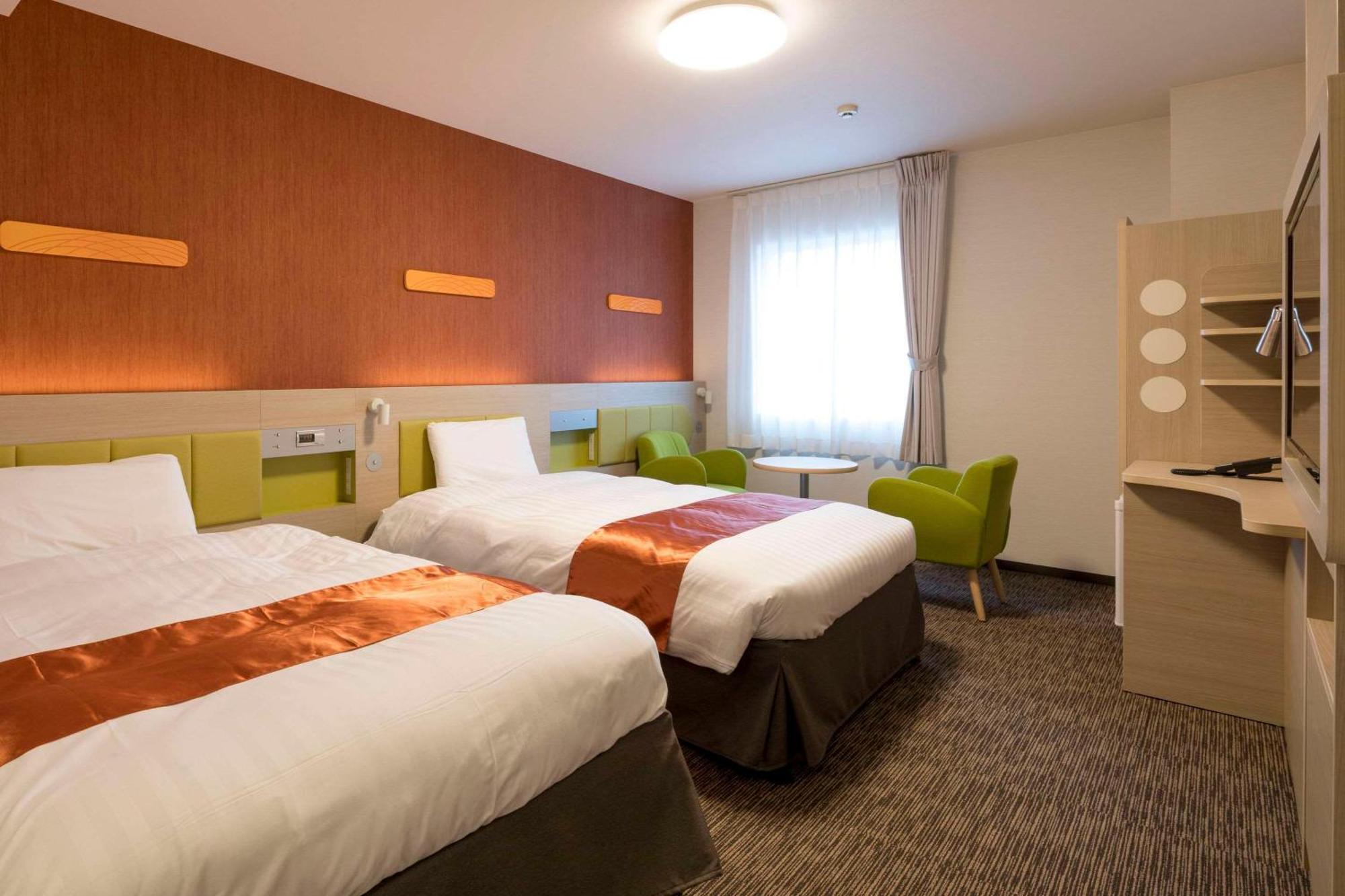 Twin Room - Non-Smoking