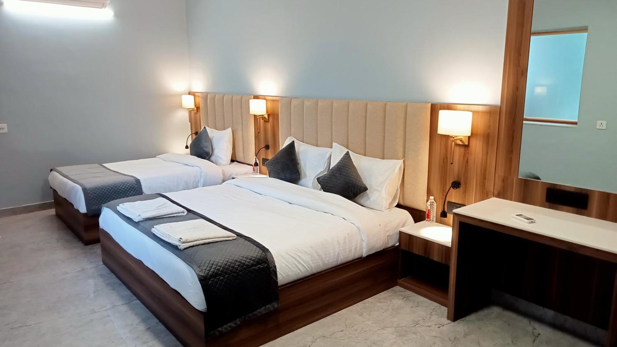 Deluxe Double or Twin Room