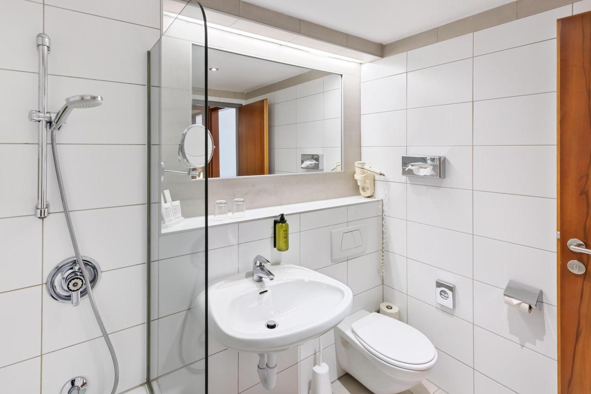 Junior Suite,1606540074:JPEG