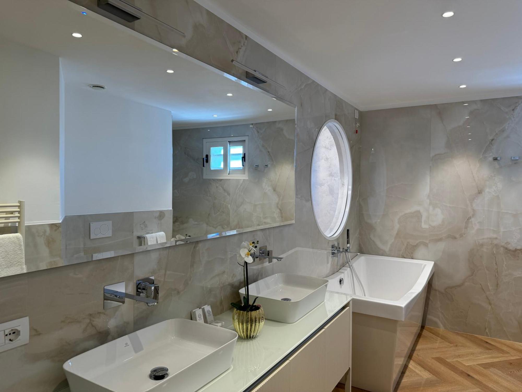 Suite with Sea View