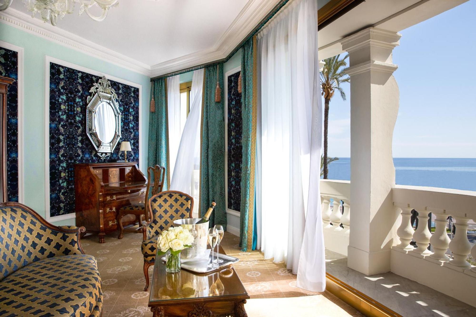 Signature Junior Suite