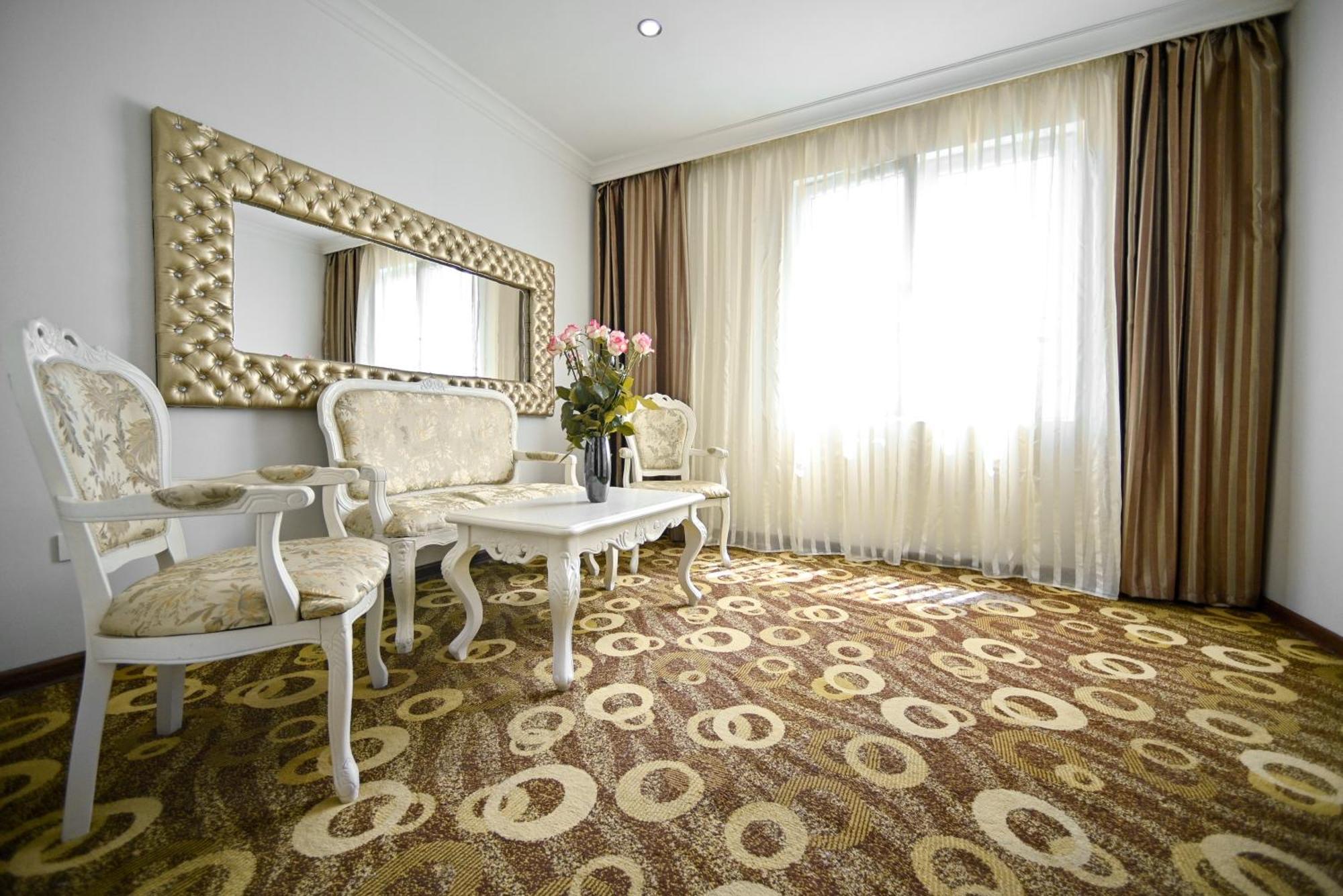 Deluxe Quadruple Room