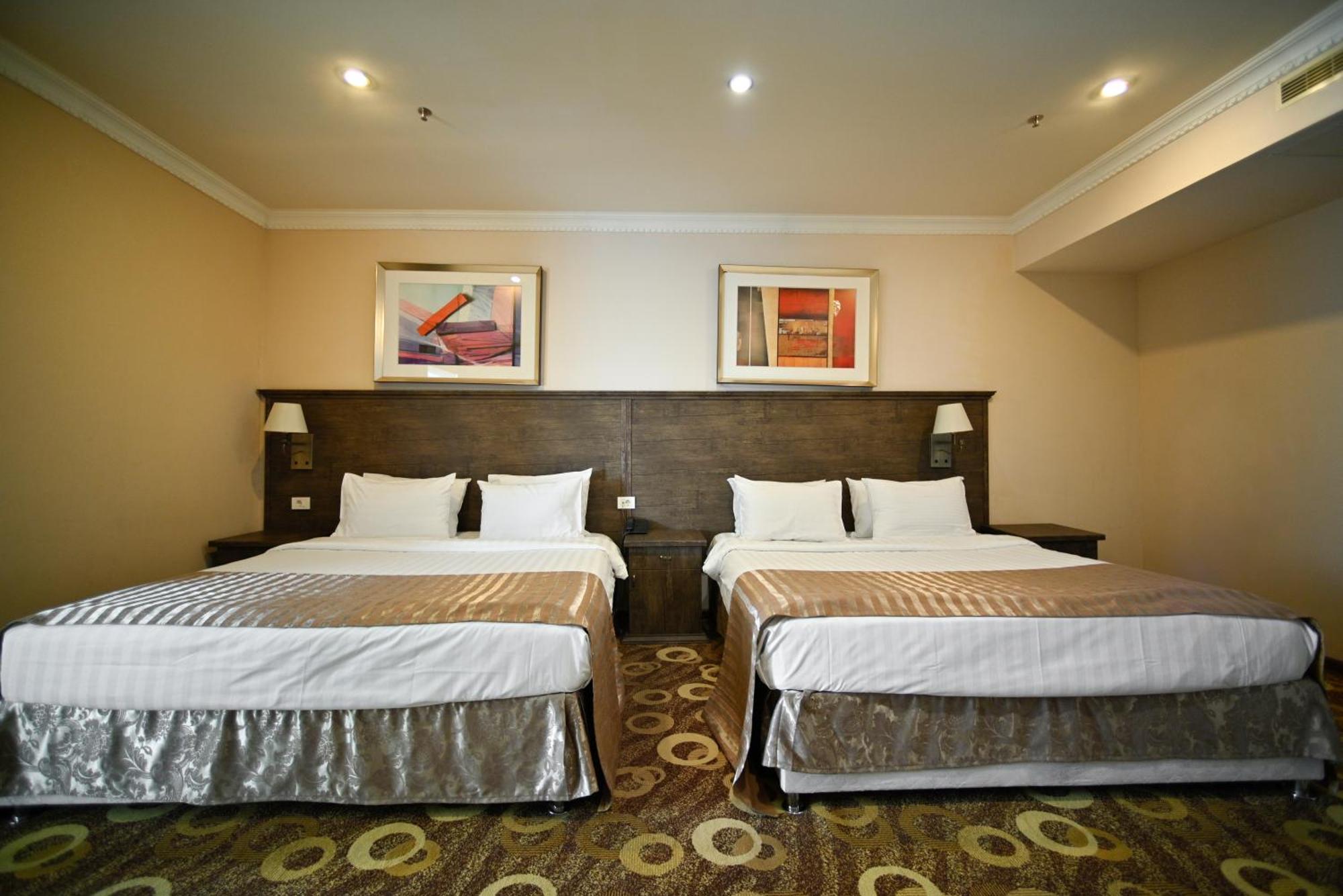 Deluxe Quadruple Room