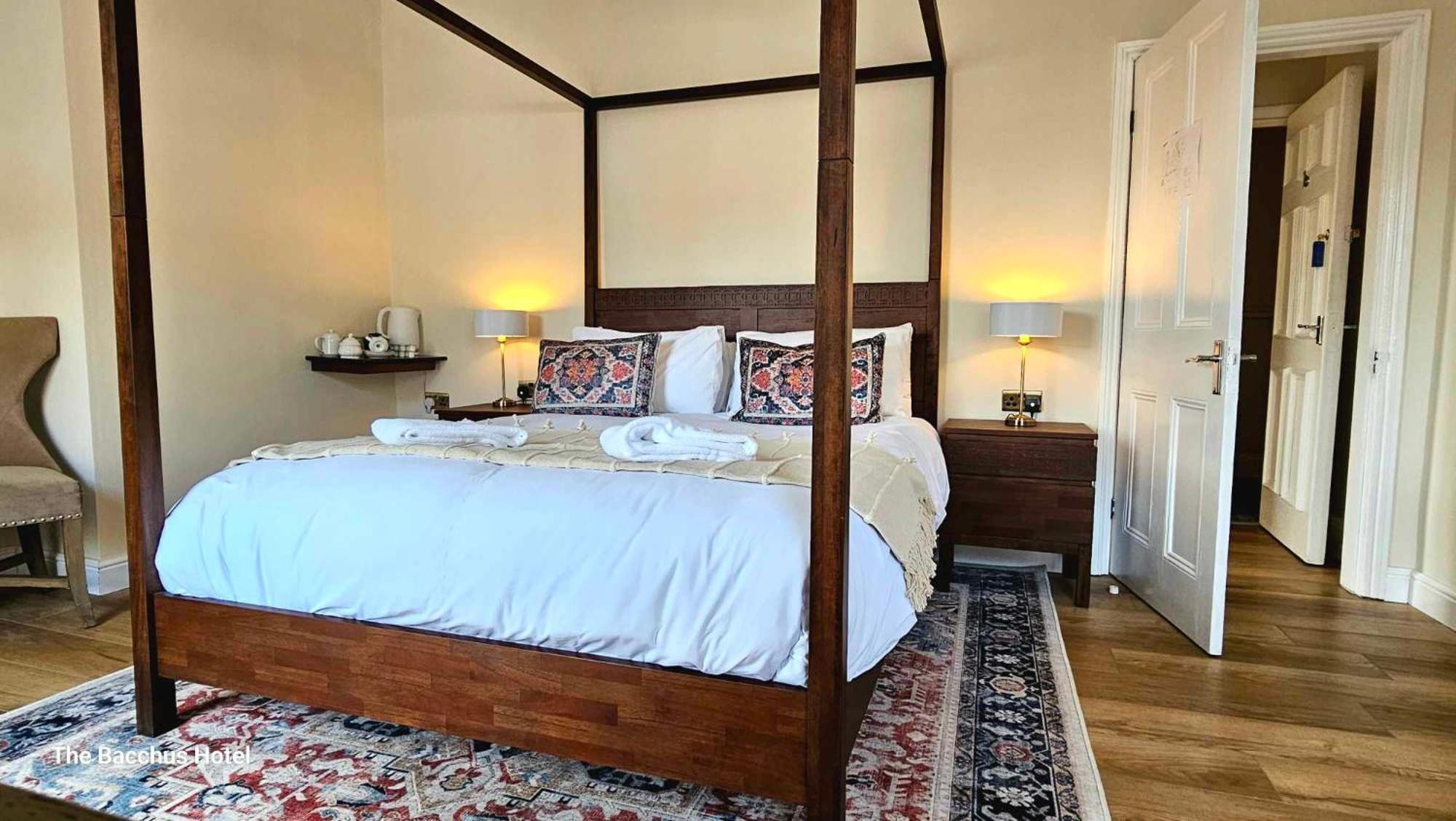 Deluxe King Suite