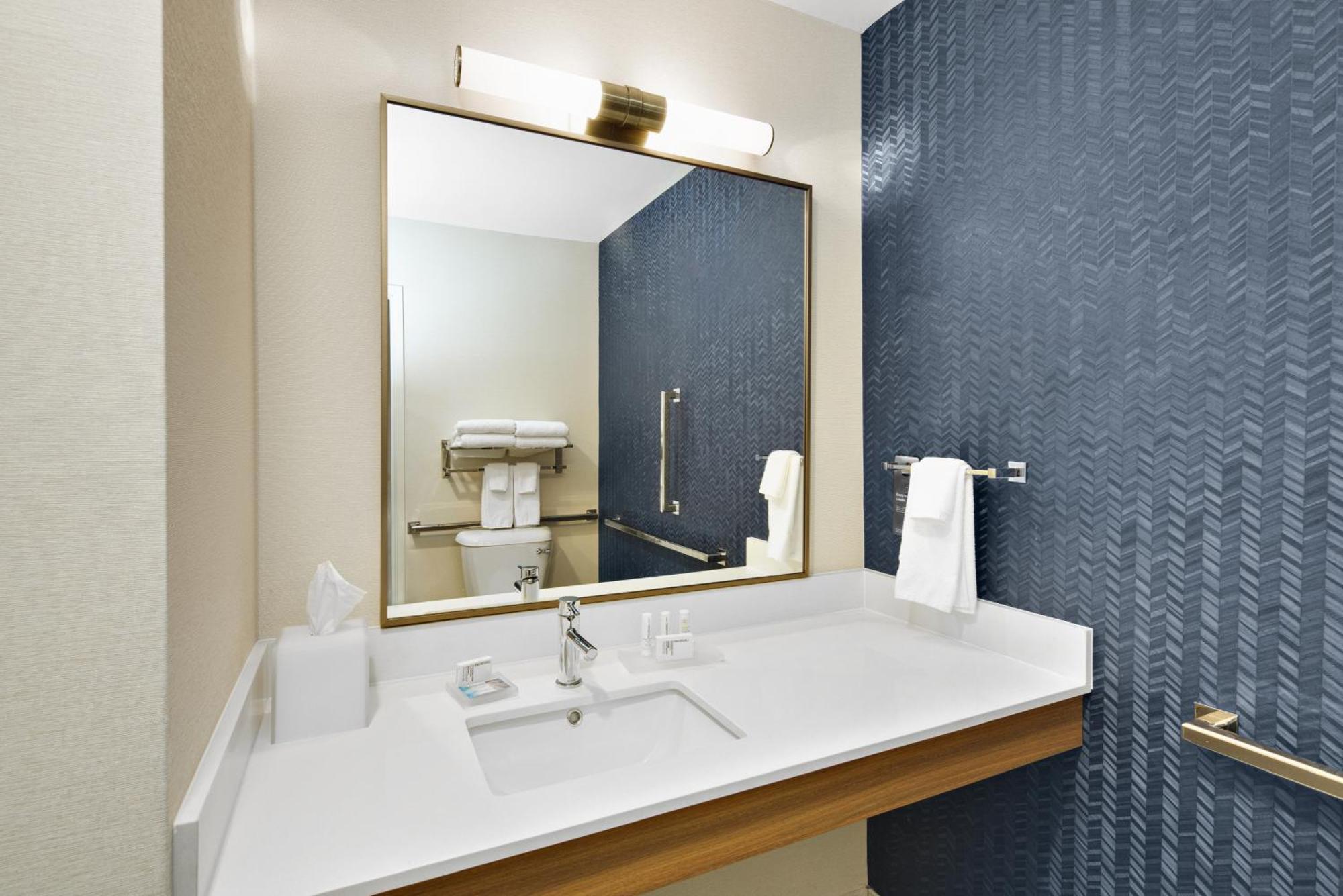 Guest Room, 1 King