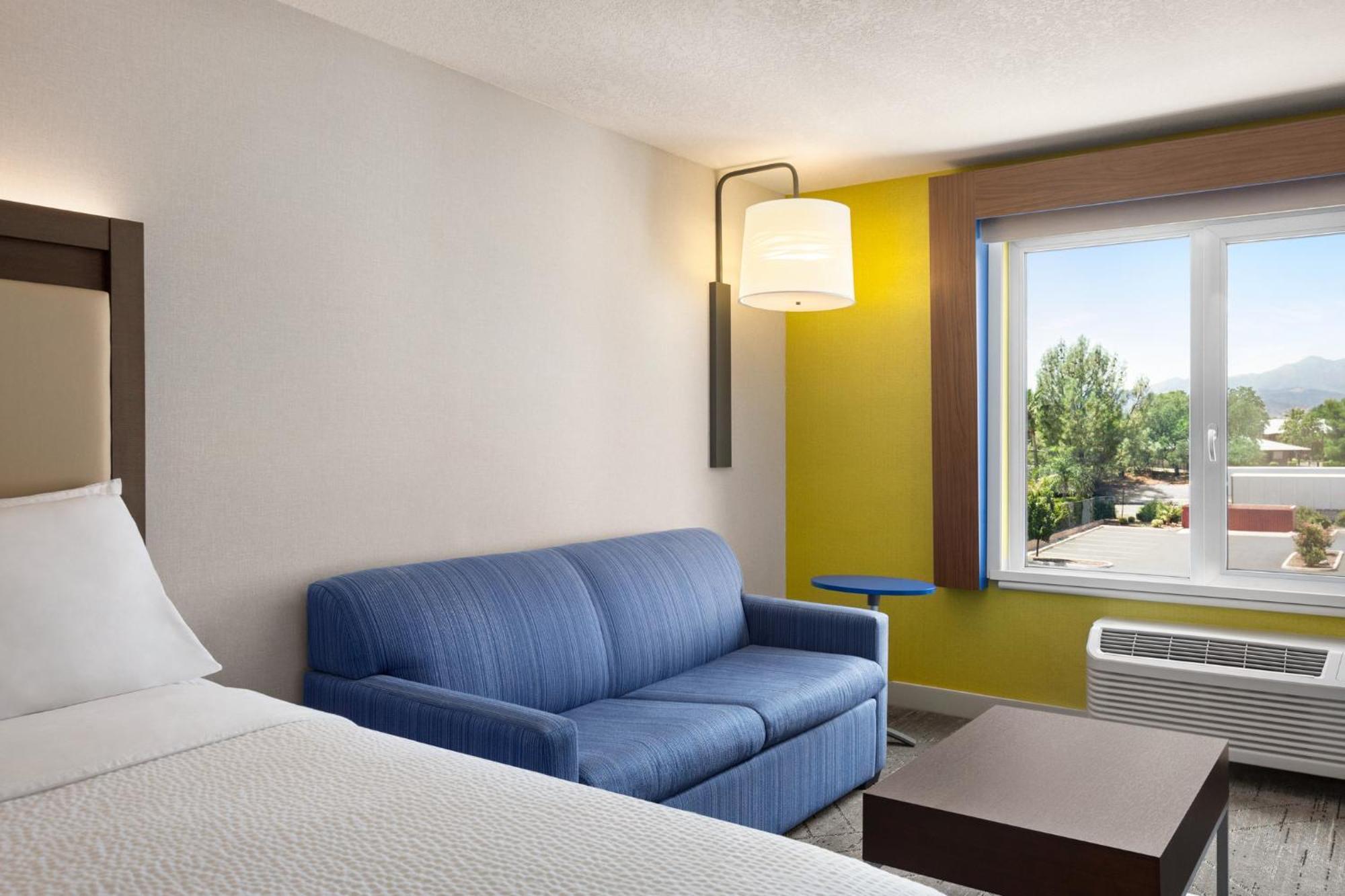 Suite Two Queen Beds