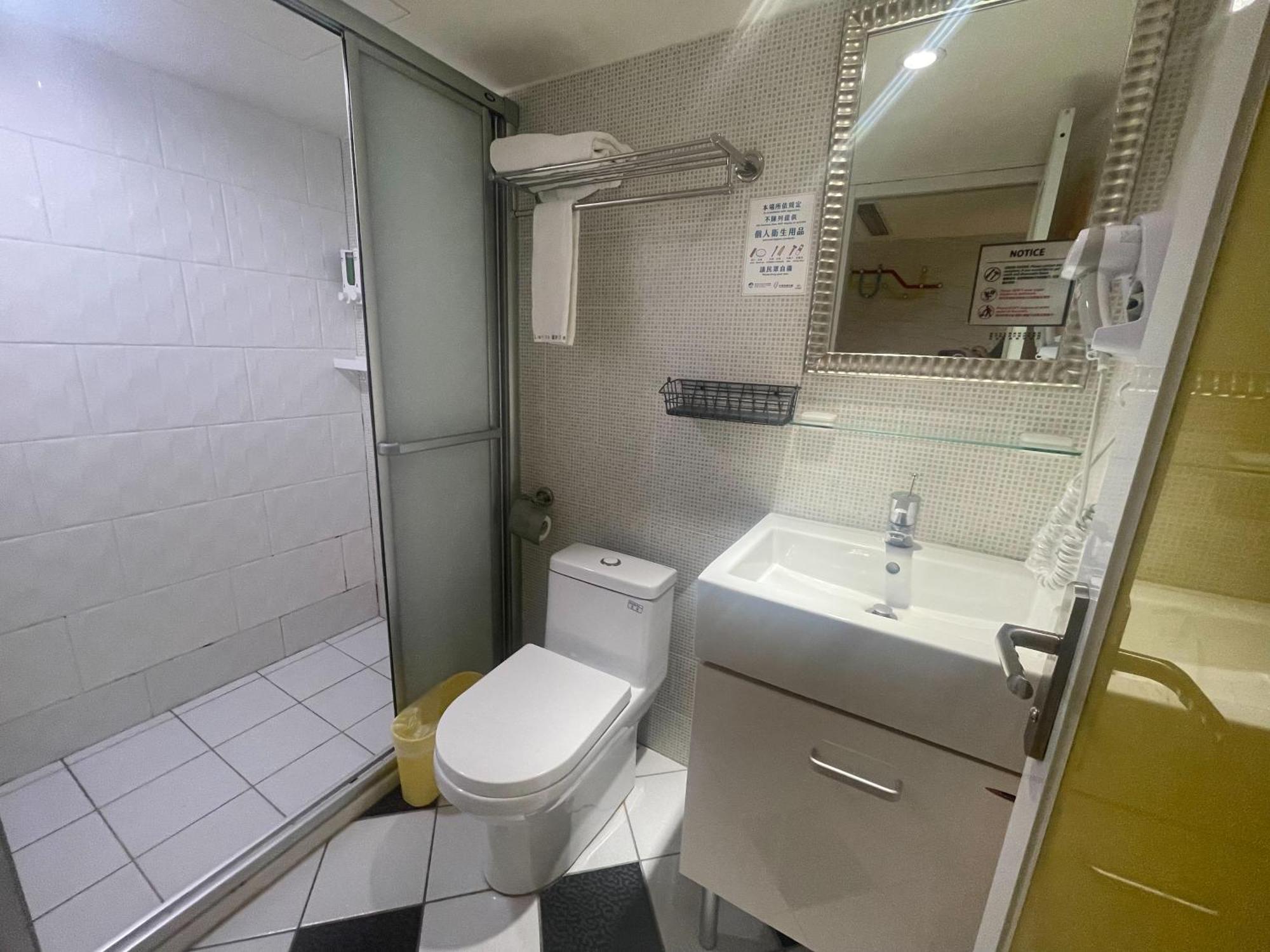 Small Double Room without Window