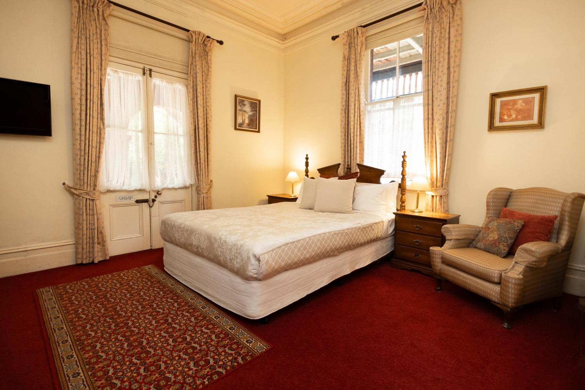 Queen Room