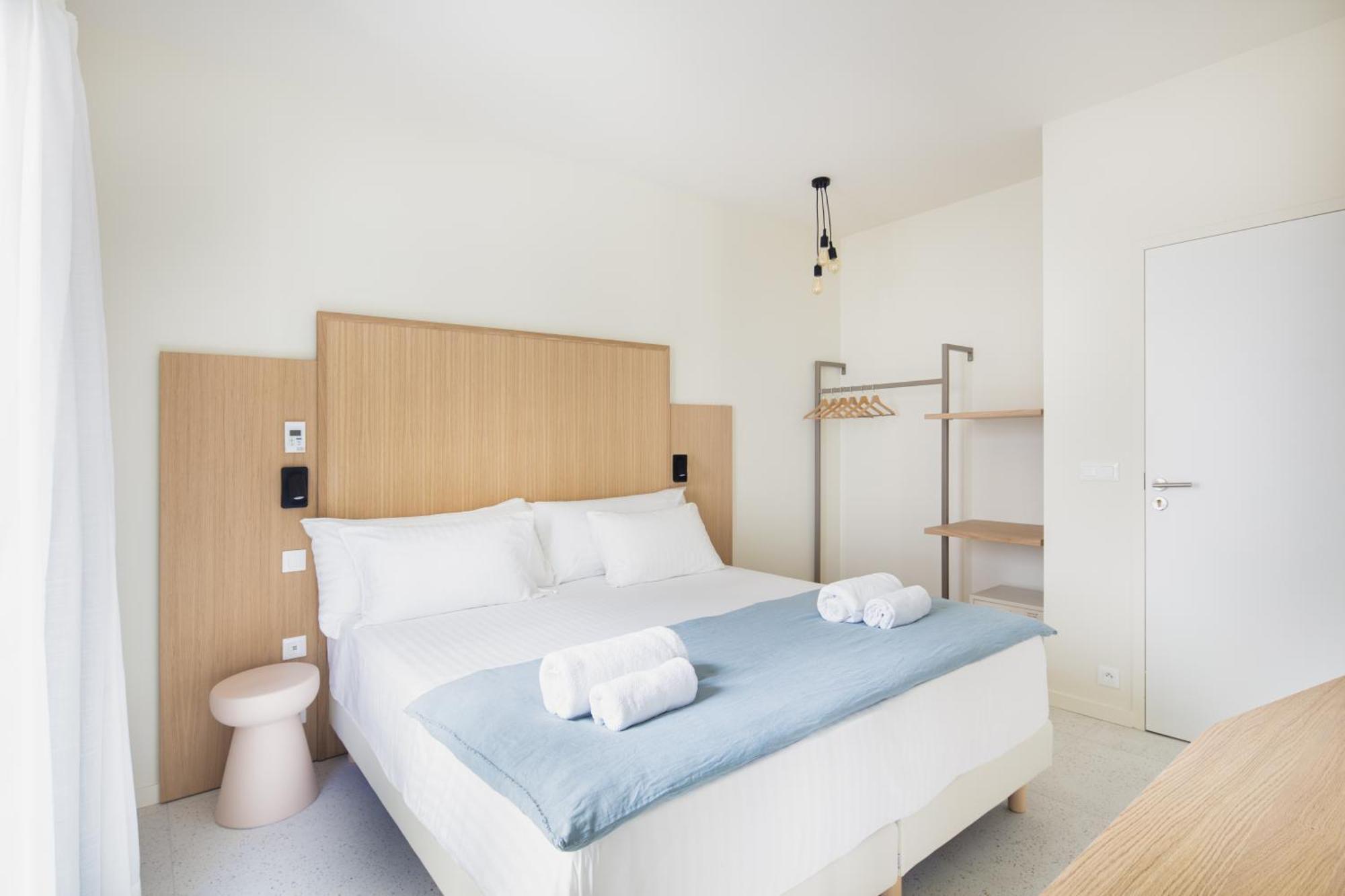 Deluxe Suite with Sea View