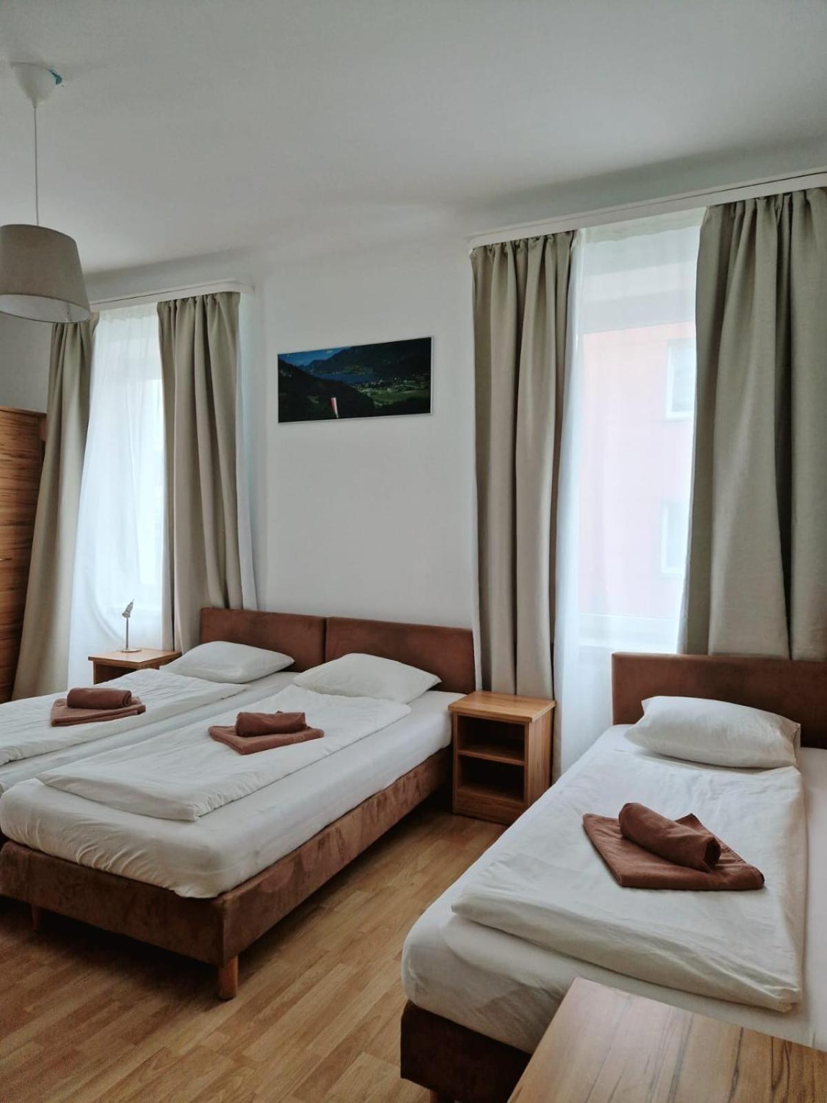 Dreibettzimmer
