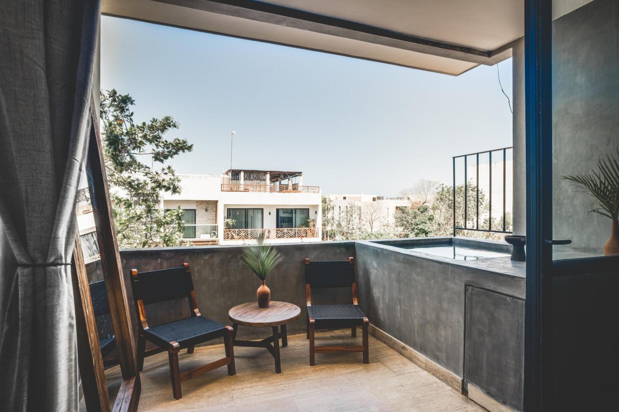 Deluxe Apartment