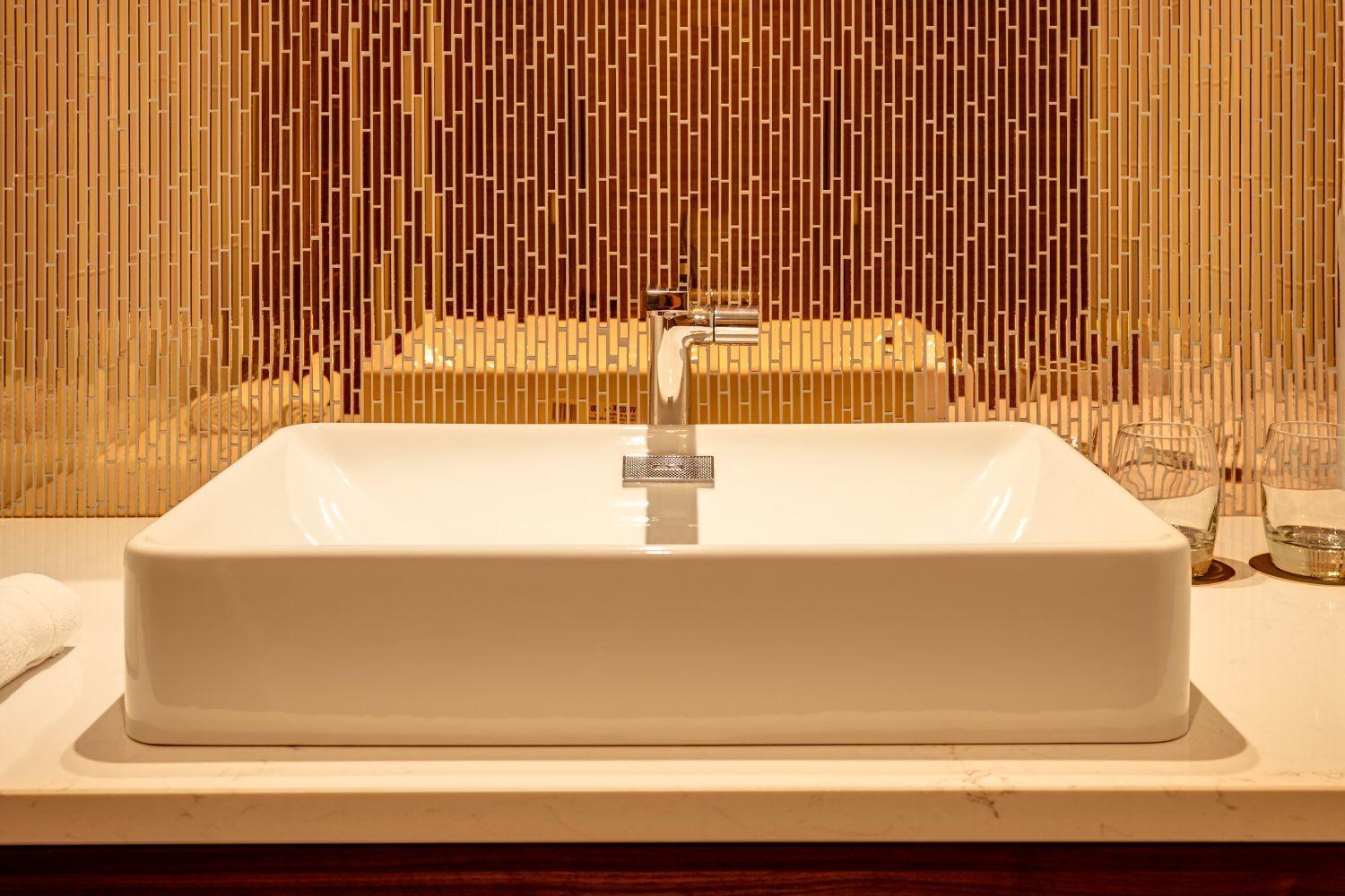 Junior Suite,1624812506:JPEG