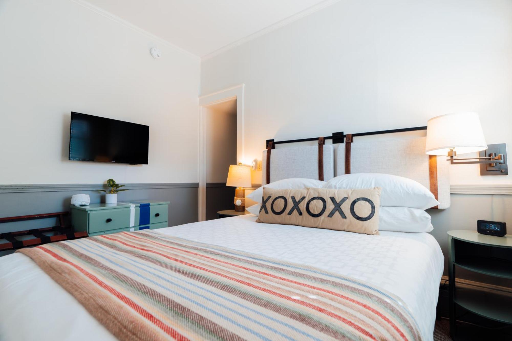 Queen Room