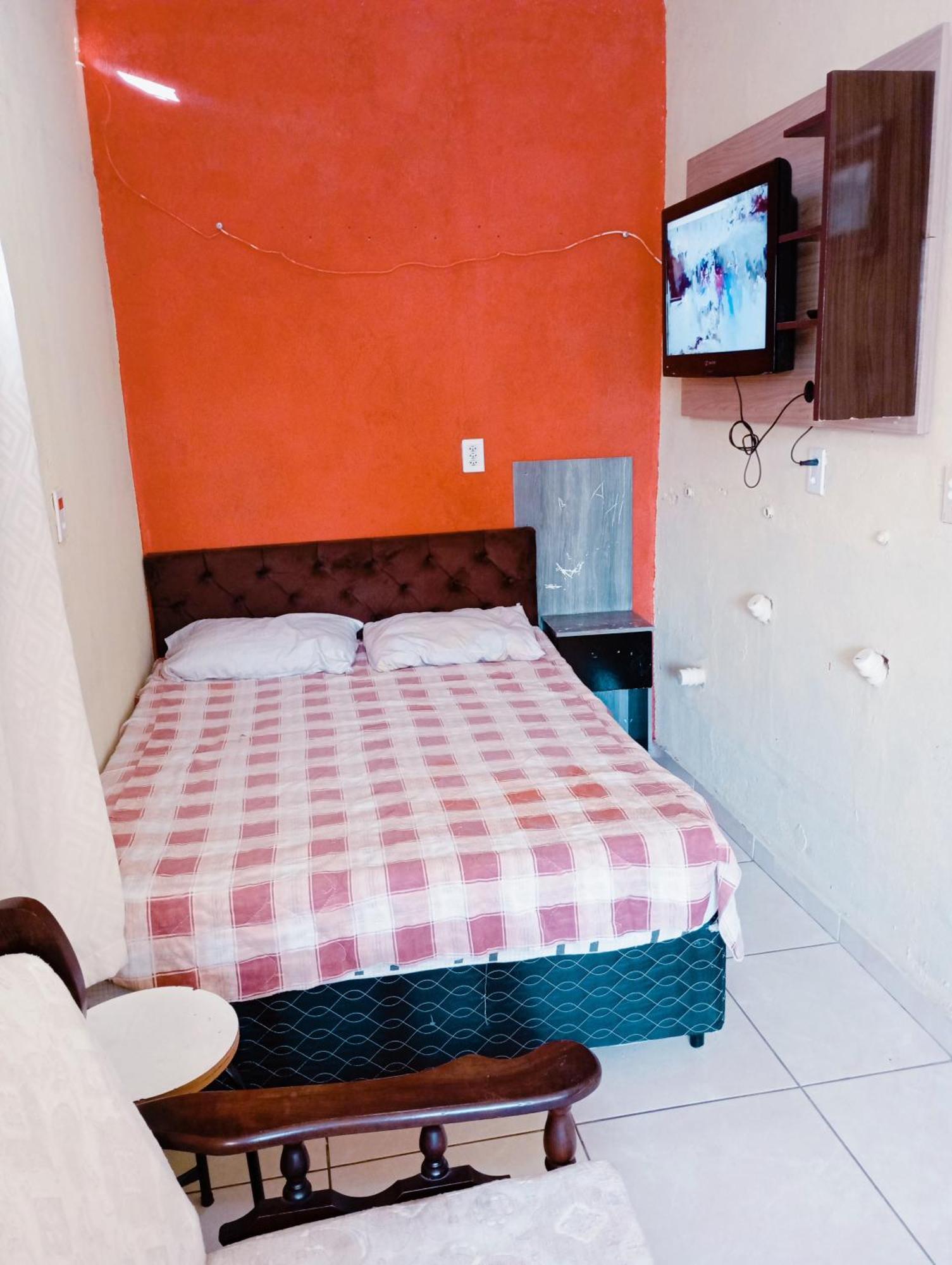 Quarto Duplo com Banheiro Compartilhado