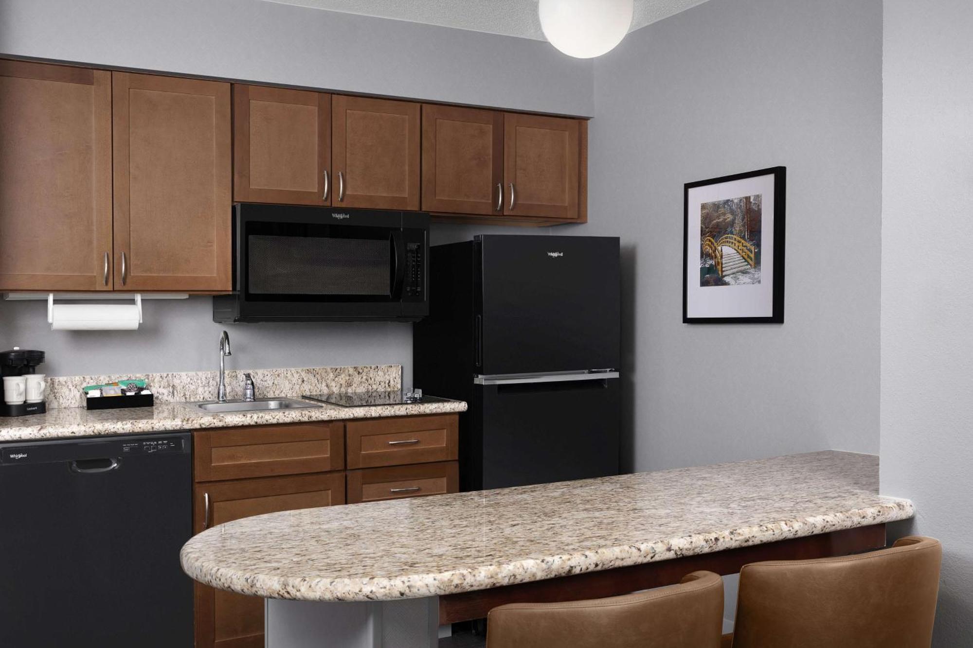 One-Bedroom King Suite