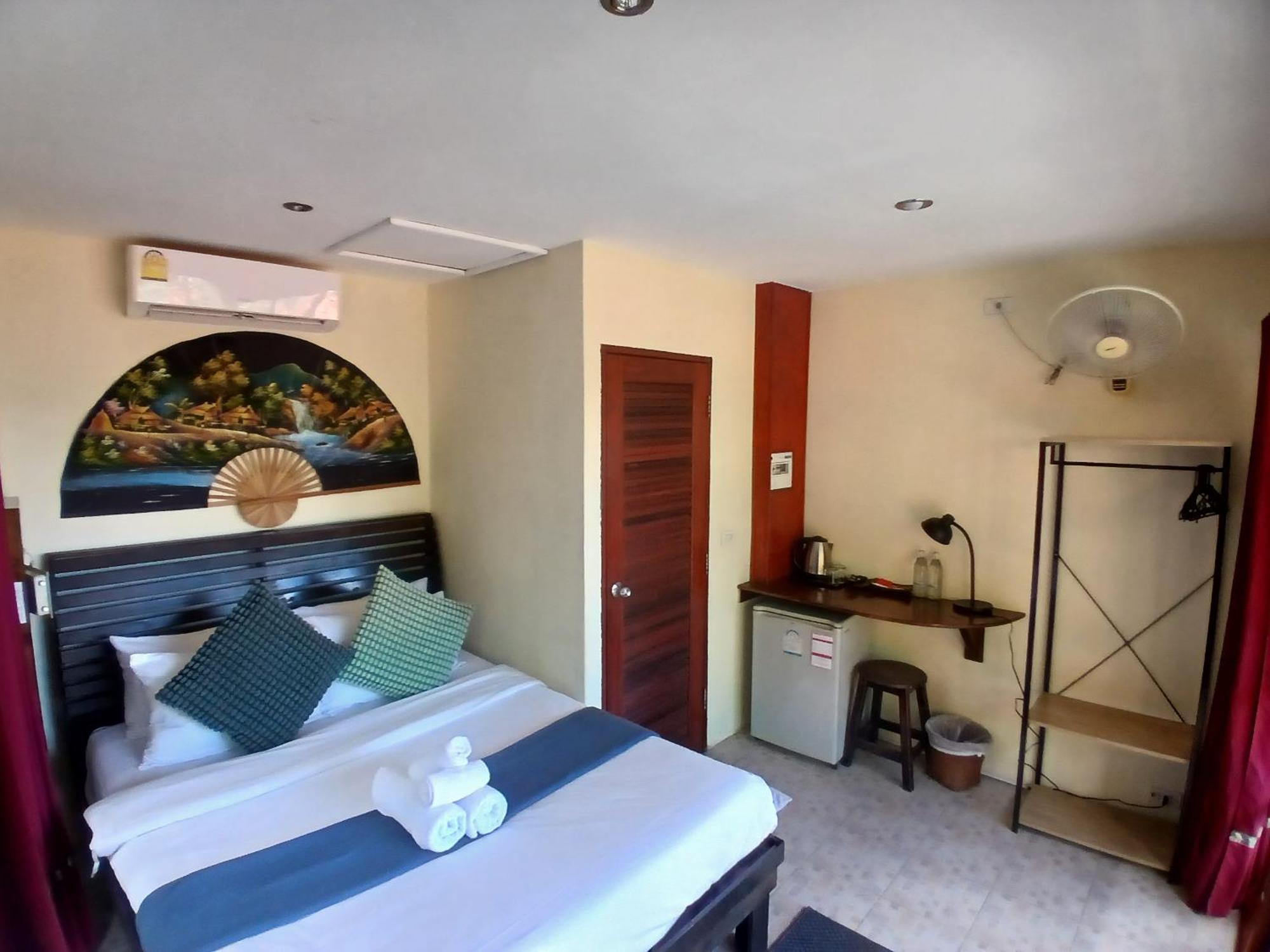Bungalow with Patio