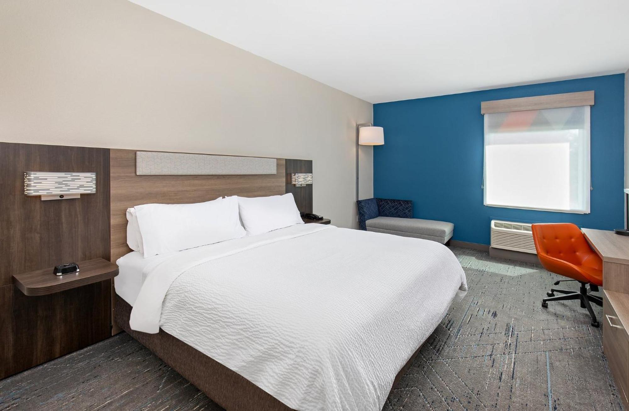 Standard King Room
