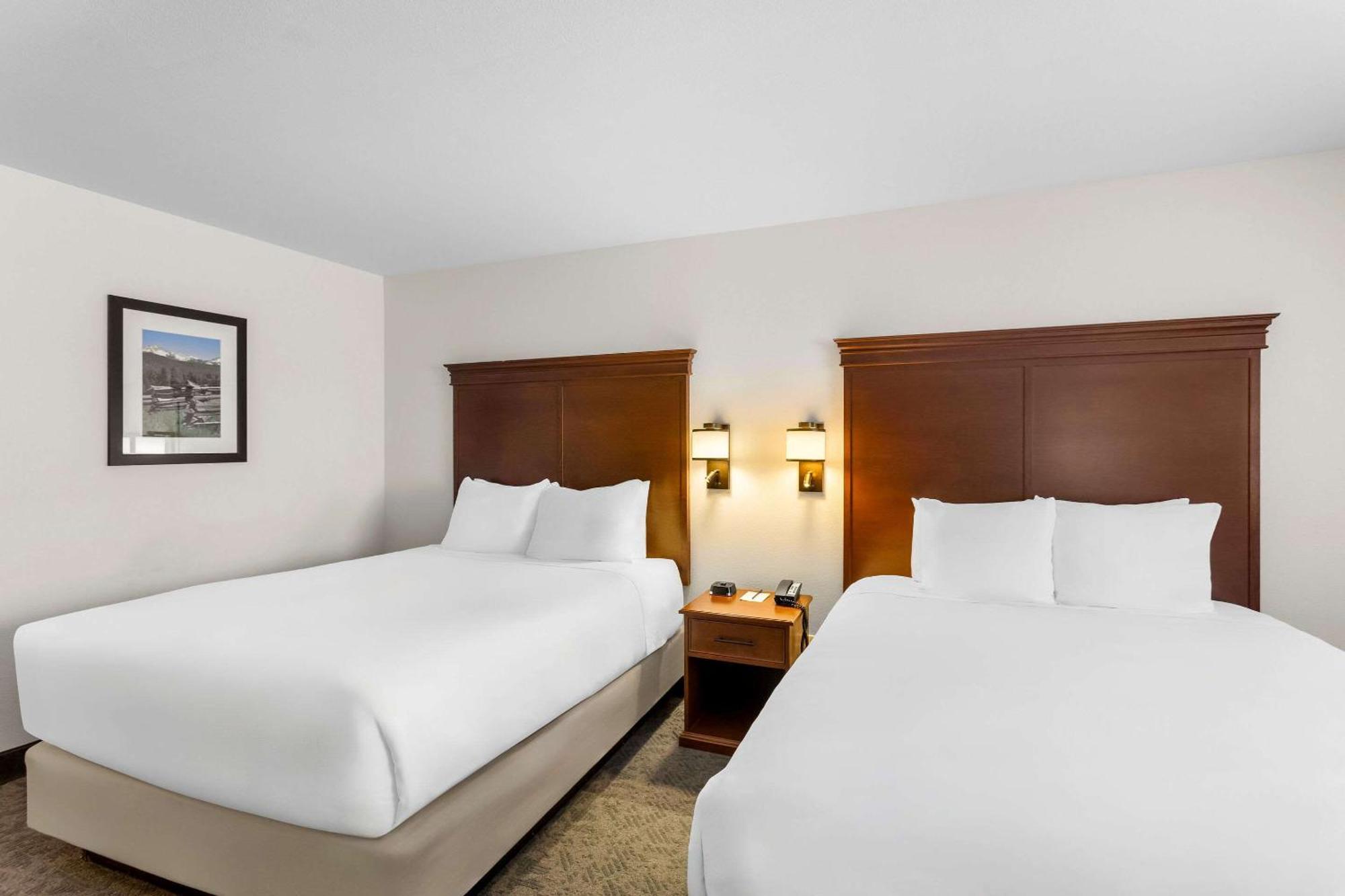 Standard Queen Room with Two Queen Beds - Non Smoking