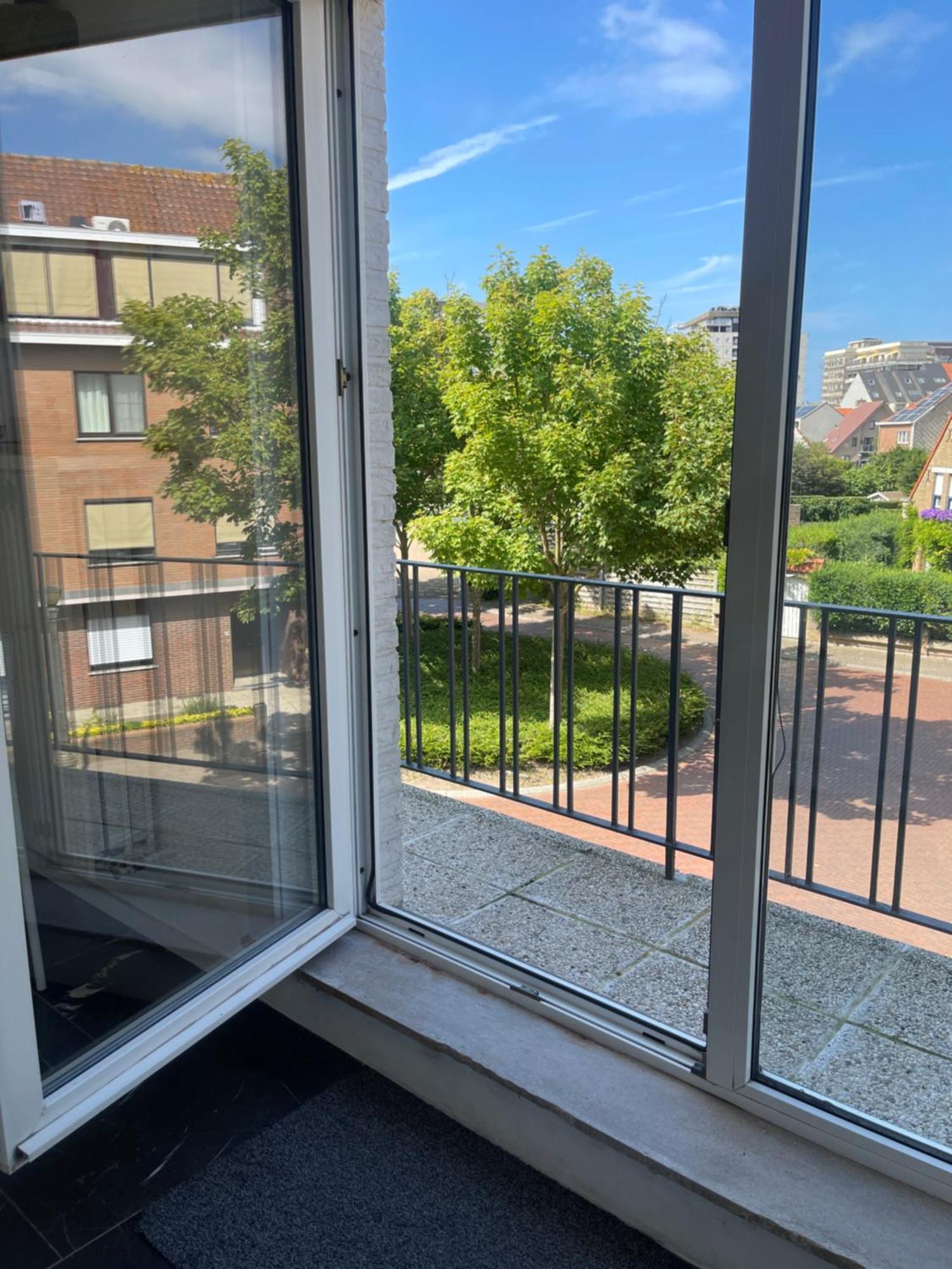 Studio Balcony