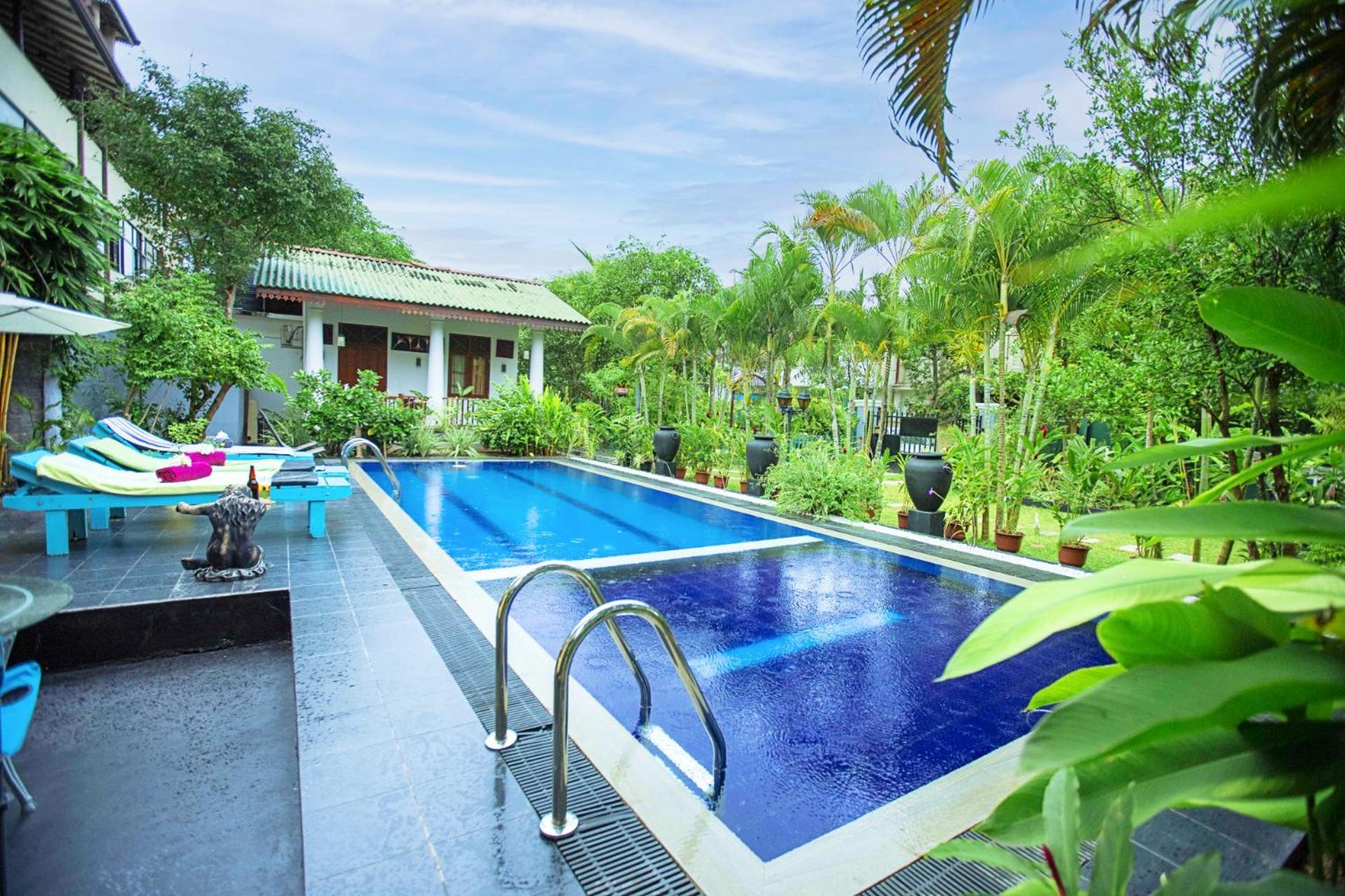 Double Room Pool View