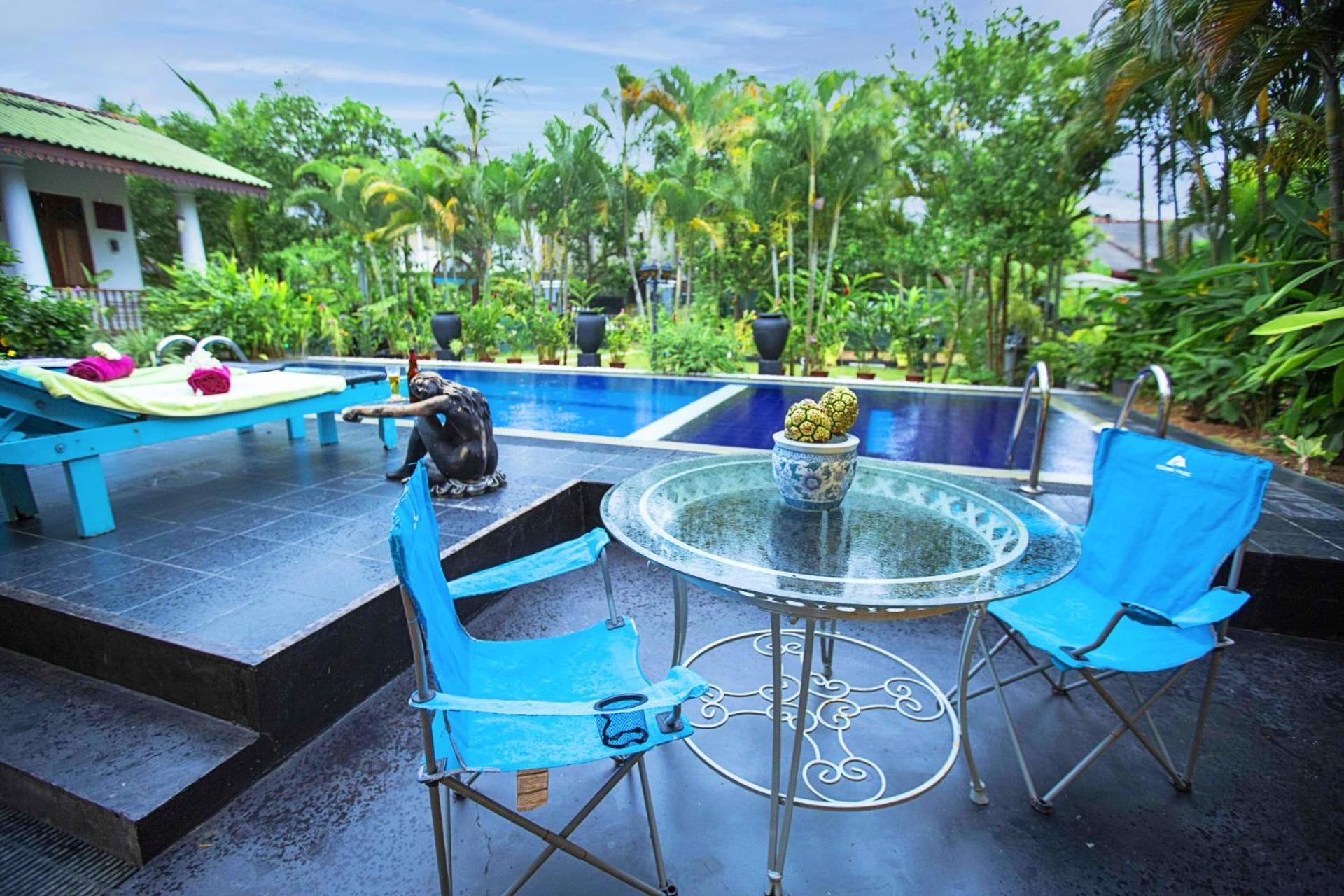 Double Room Pool View