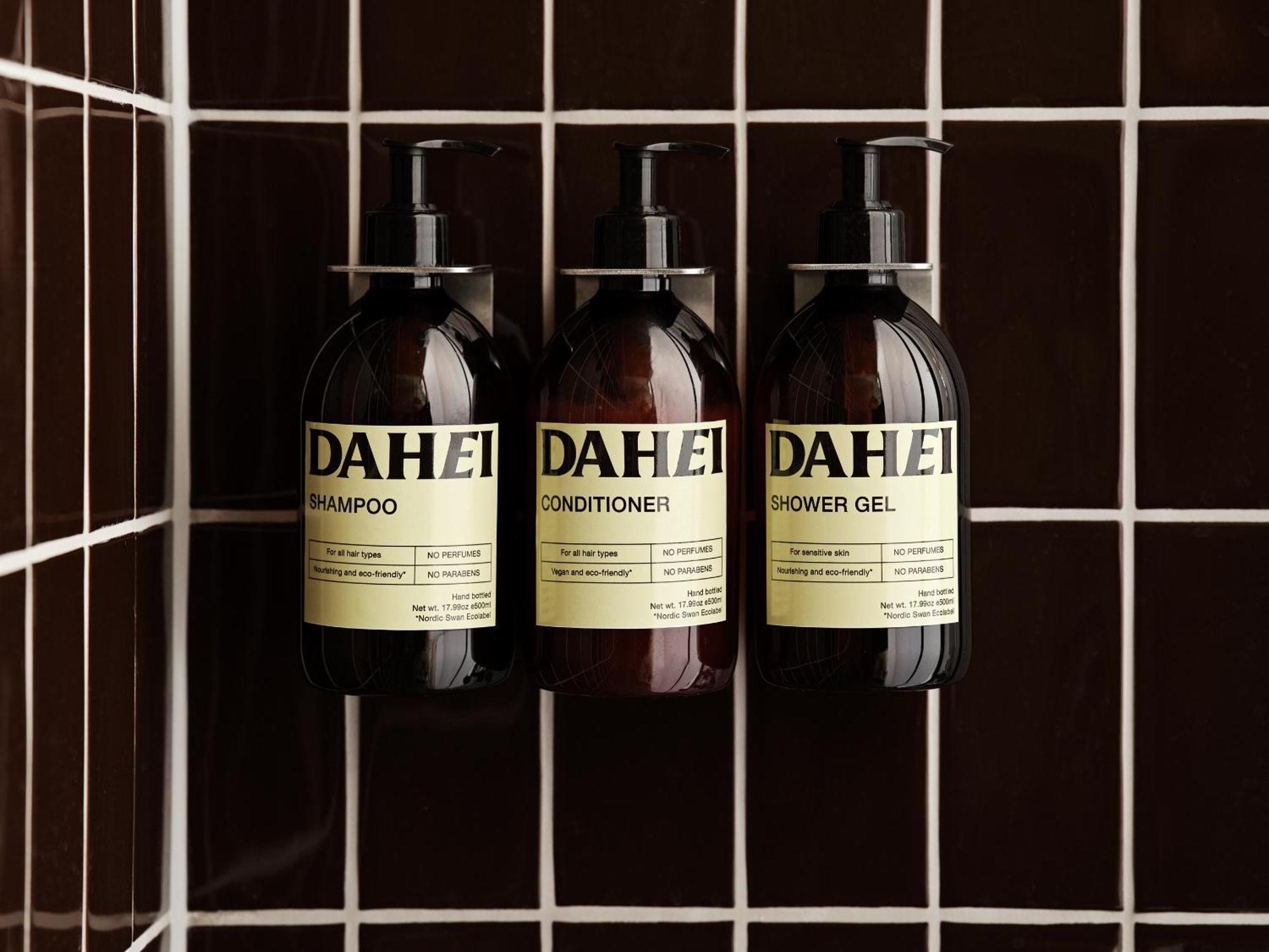 Deluxe Studio,1607730441:JPEG