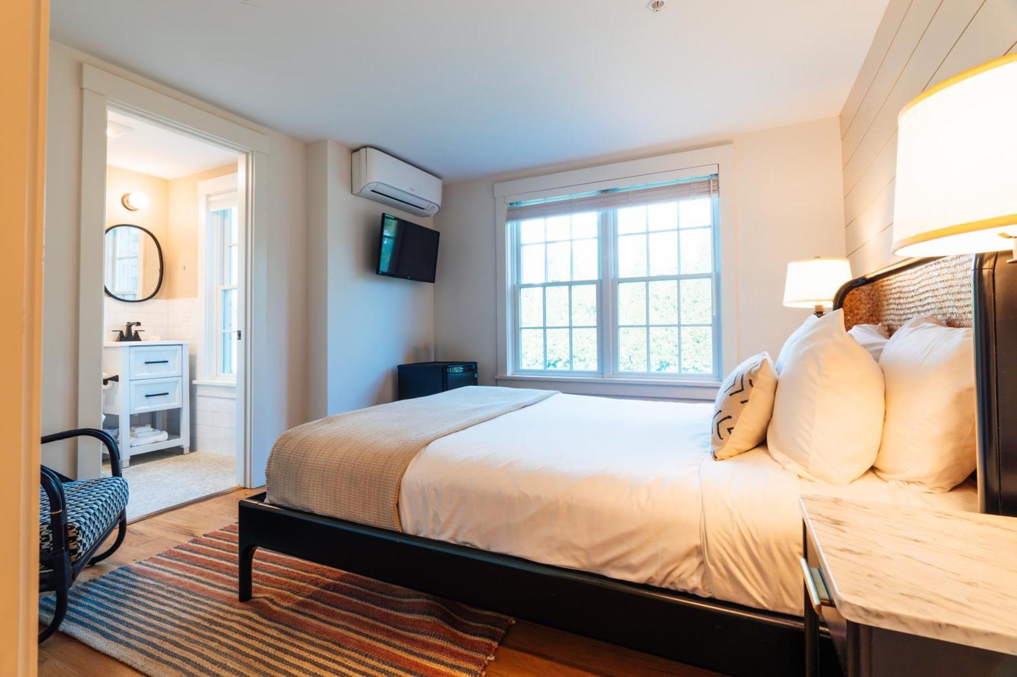 Queen Room