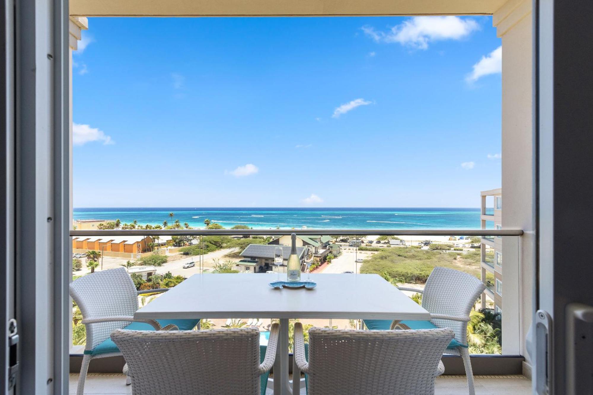 Two-Bedroom Apartment Sea View,1607991382:JPEG