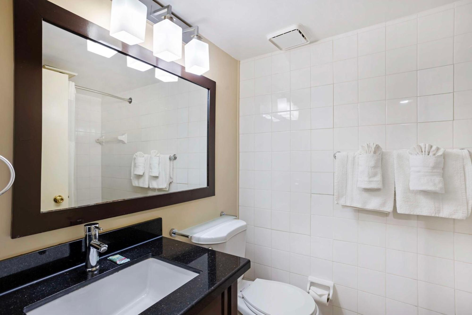 Habitación Doble con 2 camas dobles - No fumadores
