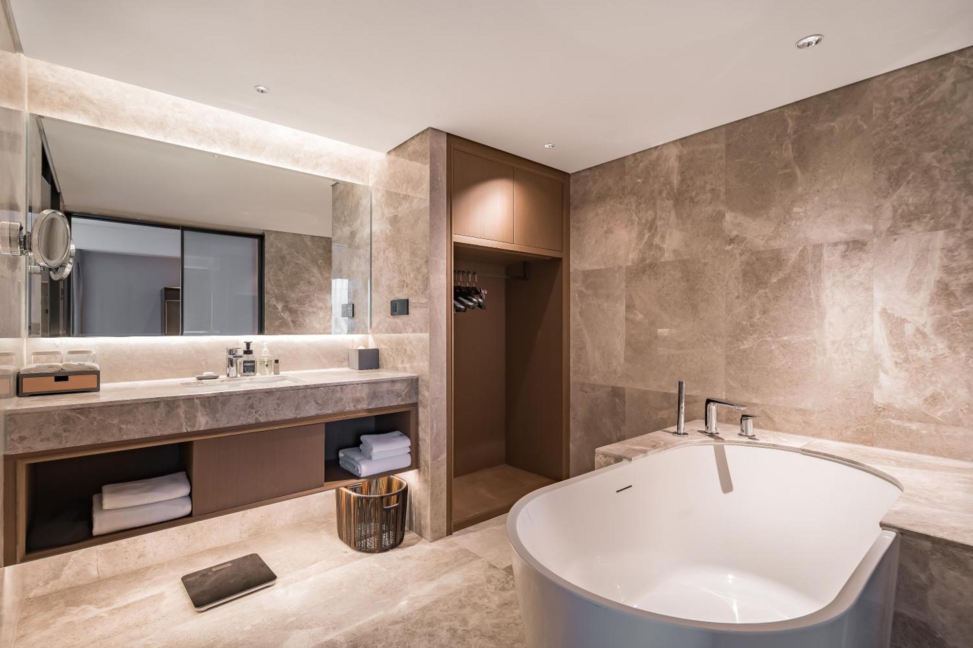 Business Suite