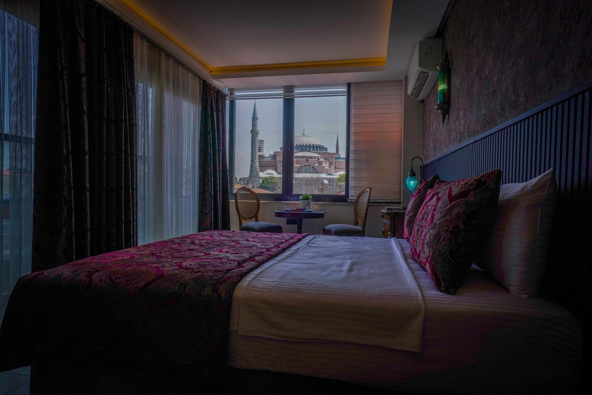 Deluxe Queen Suite,1608315711:JPEG