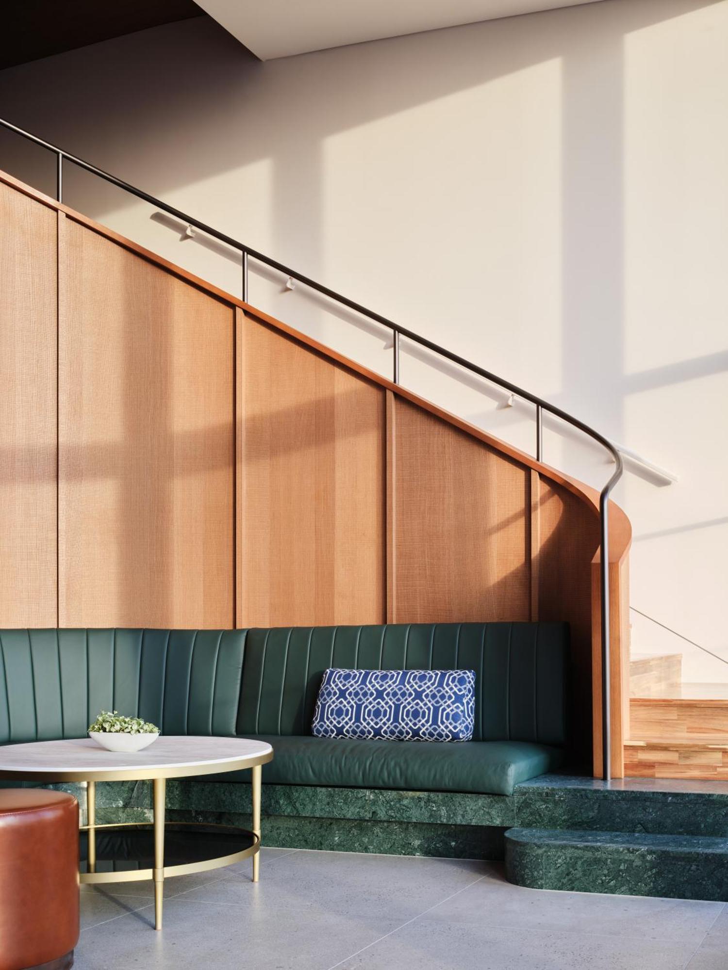 Special Offer - Cabin B with Breakfast for 3 + Additional Free Breakfast for 1 (Total 4 people)