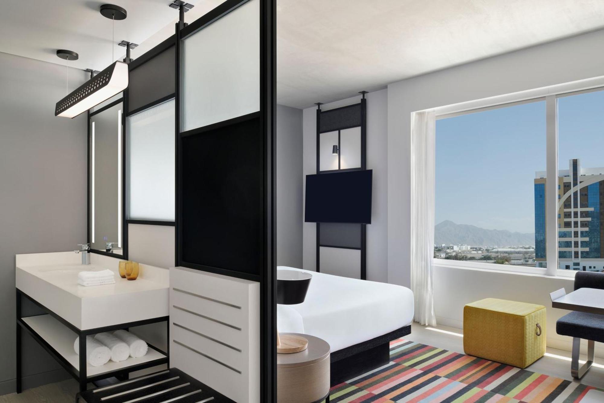 Aloft room, Guest room, 1 King