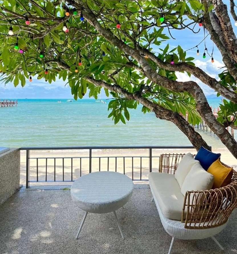 Beach Front Villa with Airport transfer