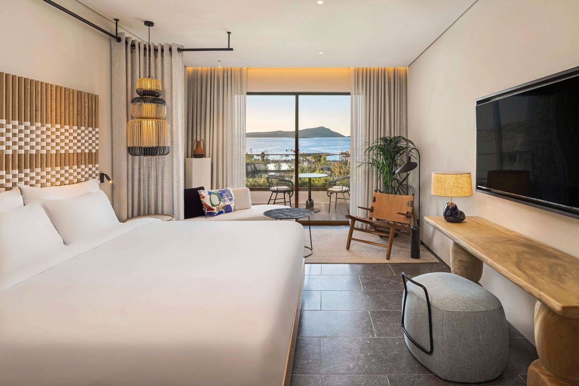 Superior Panorama, Guest room, 1 King, Sofa bed, Sea view