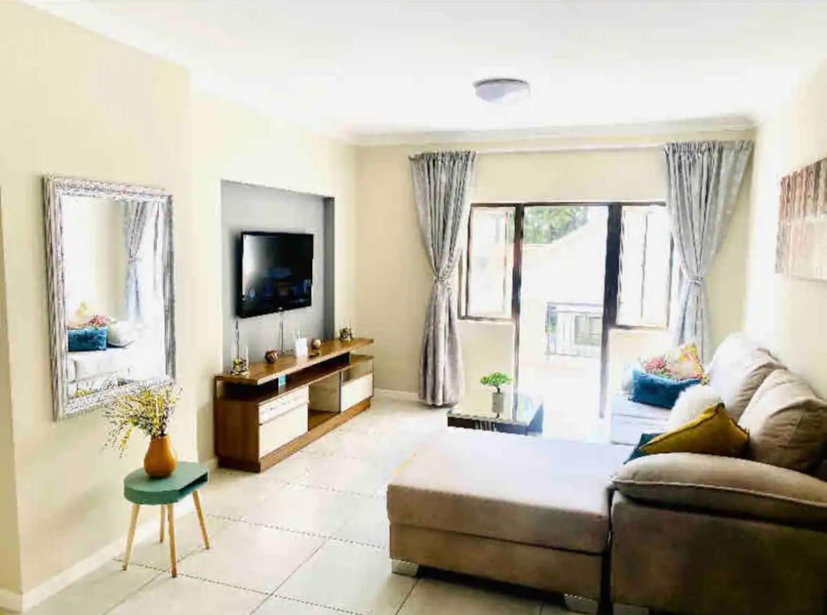 Junior Suite mit Kingsize-Bett und Meerblick